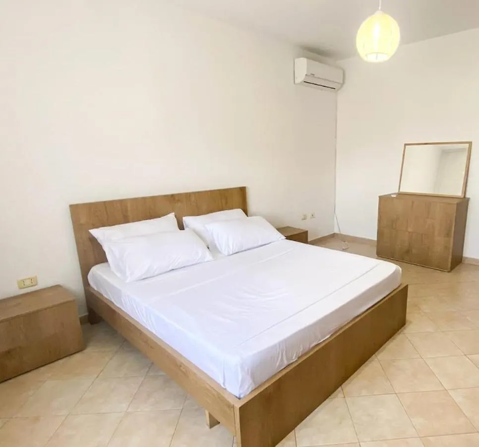 Aldo Apartment Tirana 0*,  Albania